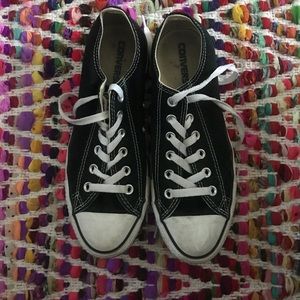Black Low Converse